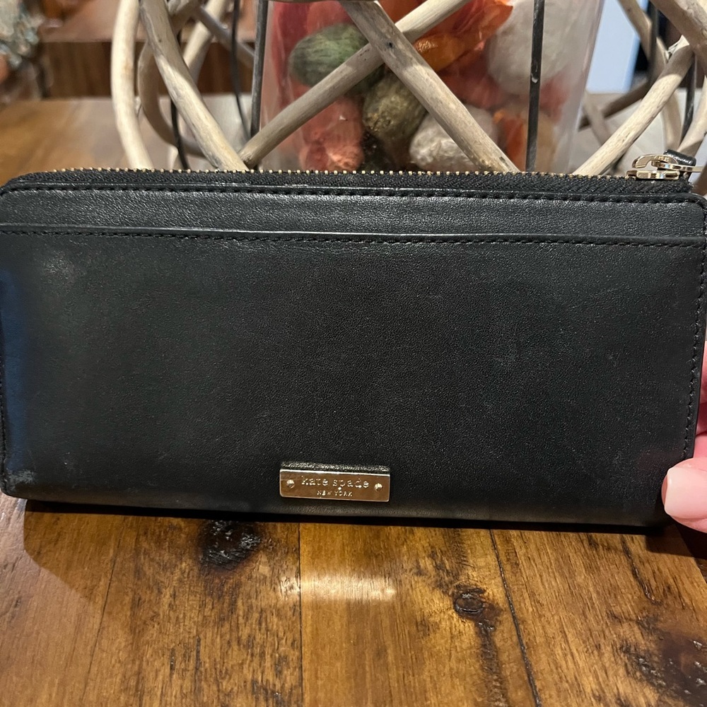 Kate Spade Wallet - Picture 5 of 7